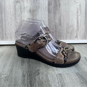 MEPHISTO WEDGE SANDALS WOMEN'S SIZE 38  US 8 LEATHER Brown SNAKE PRINT AIR RELAX